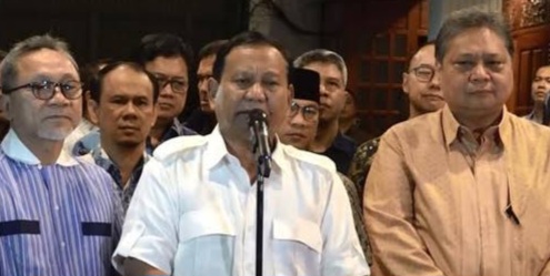 Prabowo Resmi Umumkan Gibran Rakabuming Raka Menjadi Cawapres