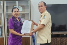 Pdt Dr. Yessy Jacob Terpilih Menjadi Ketua STIKS Manado Periode 2024-2028