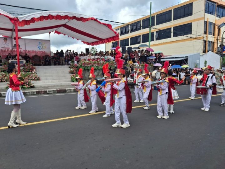 Tim Drumband SD GMIM VIII Tomohon di Hardiknas 2024