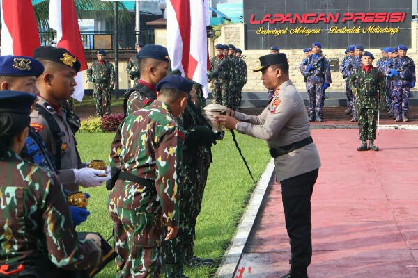 Polda Sulut Gelar Upacara Penyerahan Air Suci Tanah Nyiur Melambai, ini Maknanya