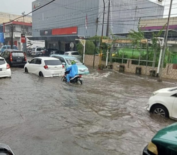 Mirip Jakarta, Ini Penampakan Banjir di Kota Tomohon