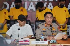 Polda Jabar Bongkar Jaringan Judi Online Internasional dengan Omzet Rp365 Miliar