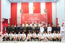 Danlanud Sam Ratulangi Marsma TNI Ramot C.P. Sinaga, S.E., M.Han., menghadiri penyerahan remisi kepada 1.912 Warga Binaan Pemasyarakatan (WBP) di Lembaga Pemasyarakatan (Lapas) Kelas II A Manado, Sulawesi Utara, Sabtu (17/8/2024)