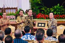 Presiden Republik Indonesia, Joko Widodo bersama Direktur Jenderal FAO, Dr. Qu Dongyu, di Istana Negara, Jakarta, pada Jumat (30/8/2024)