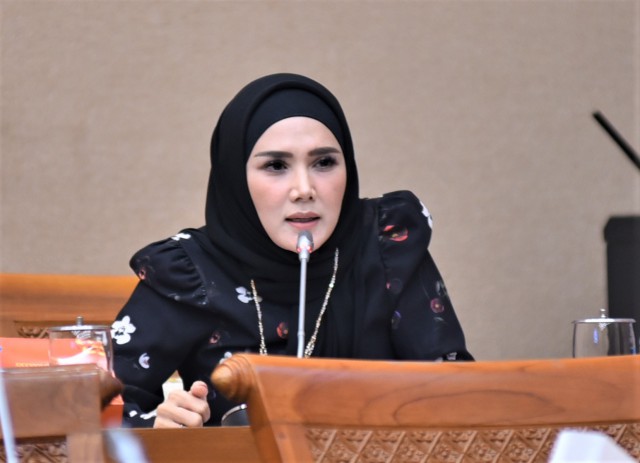 Anggota DPR RI Mulan Jameela berharap seluruh pengaduan terhadap hukumnya, tidak boleh nunggu sampai viral dulu baru diurusin, ujarnya kepada Parlementaria di Gedung Nusantara II, DPR RI, Senayan, Jakarta, Jumat (16/08/2024)