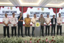 Komisi Kepolisian Nasional (Kompolnas) periode 2024 – 2028 mengikuti tes assessmen di Assessment Center Polri, gedung TNCC Mabes Polri. Mereka menjalani tes selama tiga hari dari tanggal 13 – 15 Agustus 2024