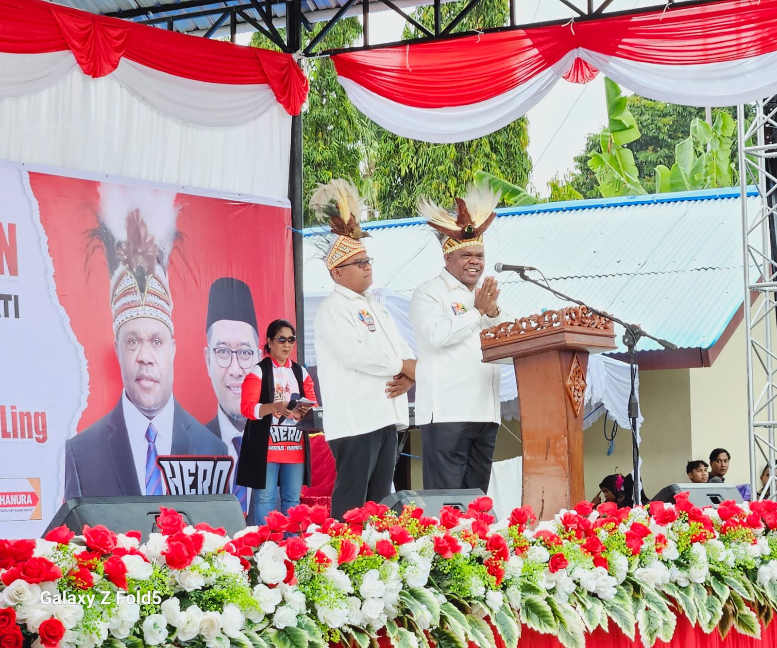 Dukungan partai kepada pasangan Hermus Indou dan Mugiyono (HERO) dalam Pilkada Manokwari 2024, berlangsung di Jalan Percetakan Negara, Manokwari, Papua Barat, pada Kamis (29/8/2024)