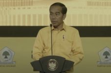 Hadiri Munas XI Golkar, Jokowi: “Saya Teduh di Bawah Pohon Beringin”