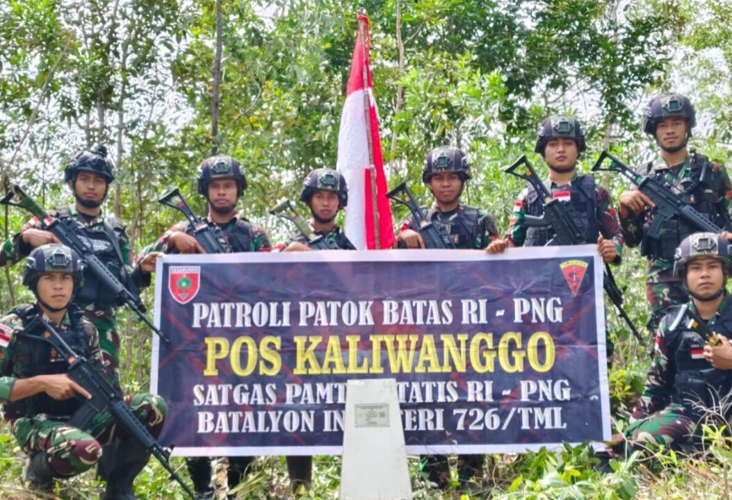 Satgas Pamtas Yonif 726/Tml terus melakukan patroli di sepanjang garis batas negara RI-PNG di sektor Kaliwanggo, Distrik Sota, Kabupaten Merauke, Provinsi Papua Selatan. (3/8/24)