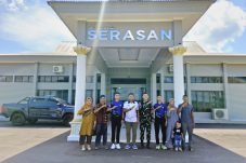 Foto bersama Casis TNI AU Gelombang II Angkatan-88 Tahun Anggaran 2024 sebelum diberangkatkan dari Lanud Raden Sadjad (RSA) Natuna untuk mengikuti seleksi tingkat pusat di Lanud Adi Soemarmo, Solo, Jawa Tengah, Minggu (15/09/2024)