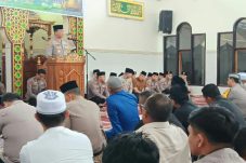 Peringatan Maulid Nabi di Polda Sulut, Kapolda Sulawesi Utara Irjen Pol Yudhiawan beri wejangan di Masjid Nurul Jihad Polda Sulut, Kamis (19/9/2024)