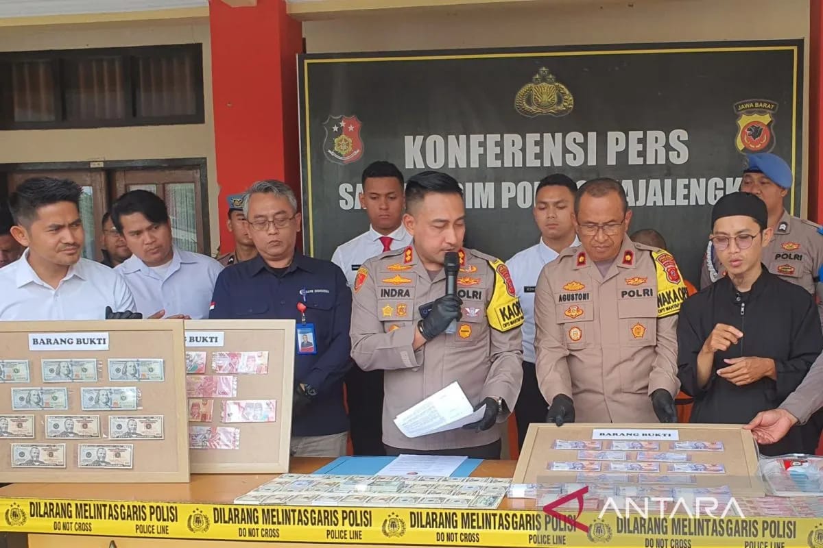 Barang bukti dari hasil penggeledahan Polres Majalengka di rumah WM di Desa Mekarmulya, Majalengka,” jelasnya dalam konferensi pers, Selasa (24/9/2024)