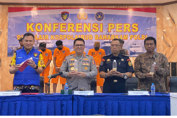 Konfrensi pers Direktorat Polisi Air, Ditpolair Baharkam Polri, (Foto dok)