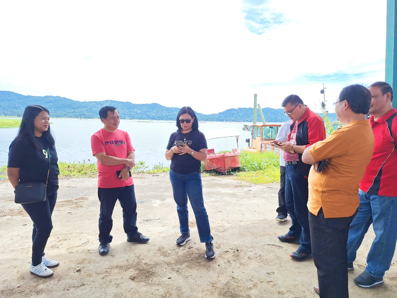 Sekda Minahasa Tinjau Penertiban Bangunan di Sempadan Danau Tondano, Tegaskan Kepatuhan Regulasi