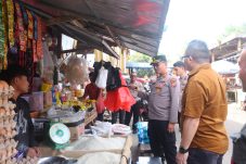 Kapolres Tomohon Pastikan Stok dan Harga Pangan Stabil Jelang Ramadhan