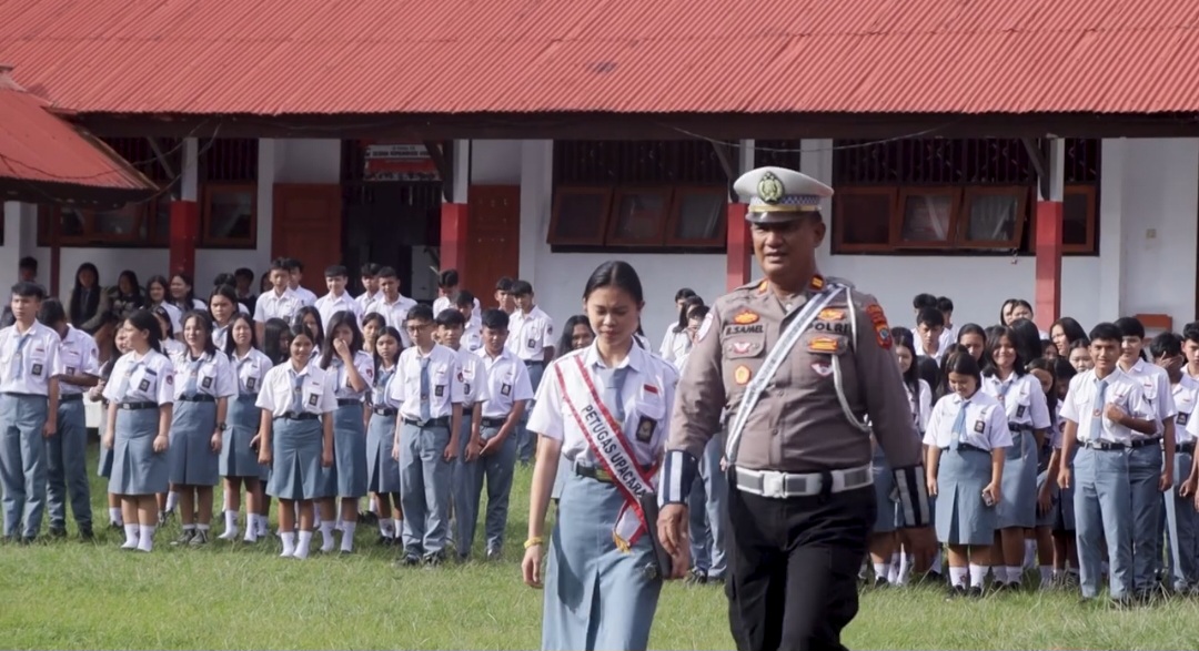 Kasat Lantas Polres Minahasa Ajak Siswa SMK N 1 Tondano Jadi Pelopor Keselamatan Berlalu Lintas