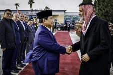 Foto : Pangeran Ghazi bin Muhammad melepas keberangkatan Presiden Prabowo Subianto ke Tanah Air, Bandar Udara Militer Marka, Amman, Senin, 14 April 2025.