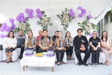 Wabup Vanda Sarundajang Hadiri Pembukaan HPR GMIM Wilayah Kawangkoan dan Lepas Lomba Gerak Jalan Remaja