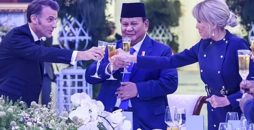 Heboh Isu Presiden Prabowo Minum Alkohol, Istana Klarifikasi: “Itu Sparkling Cider Tanpa Alkohol!”