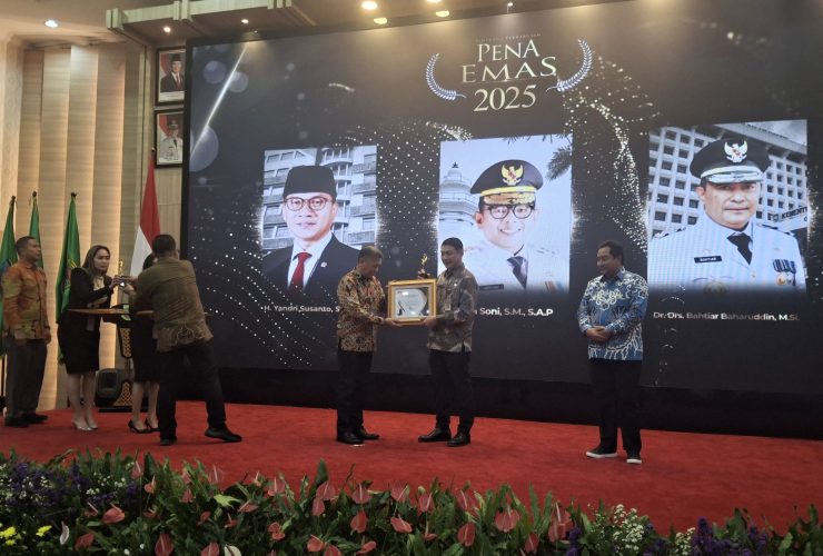 Tiga Tokoh Nasional Terima Penghargaan Pena Emas 2025, FPMRI Tegaskan Peran Strategis Media