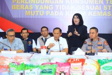 Beras Palsu Menggila! Polri Sita 201 Ton