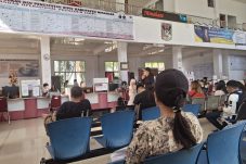 Layanan Dukcapil Minahasa Bebas Pungli, Warga Puas Meski Antre Panjang