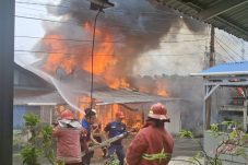 Api Mengamuk di Tomohon Tengah, Empat Rumah di Kolongan Ludes, Warga Panik Berhamburan