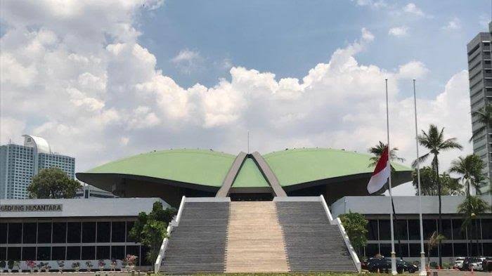 DPR RI Putuskan Pemangkasan Tunjangan dan Moratorium Kunker Luar Negeri