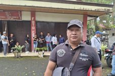 Puluhan THL Gelar Aksi di Kantor Wali Kota Tomohon, Tuntut Audit Proses PPPK Paruh Waktu