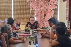 Wenny Lumentut Jadi Pendamai, Mediasi Warga Alung Banua Berbuah Kesepakatan Damai