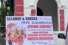 Baliho Sindiran Istri Sah Soal Suami P3K dan Selingkuhan Gegerkan Kantor Bupati Minsel
