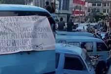 Ratusan Sopir Mikrolet Geruduk Pusat Kota, Tolak Operasional Bus BTS Trans Manado