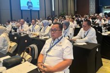 Di Rakernas APKASI, Robby Dondokambey Suarakan Kepentingan Daerah