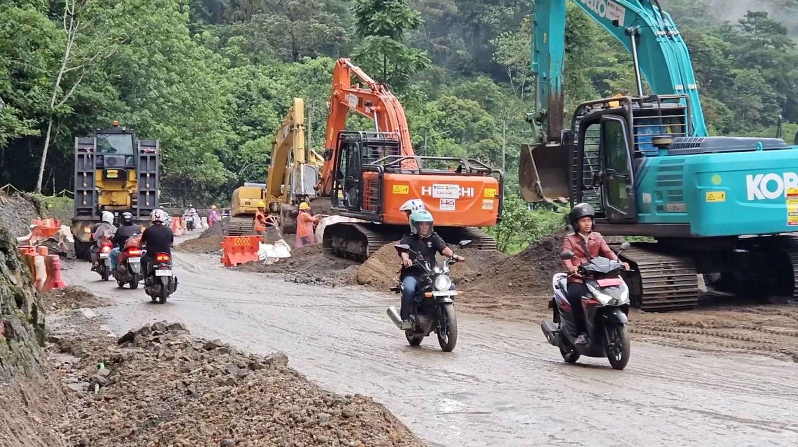 Akses Jalan Lancar, Distribusi Bantuan di Sumatera Meningkat Pesat ke Daerah Terdampak
