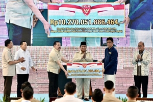 Presiden Prabowo Saksikan Tumpukan Uang Triliunan Hasil Penertiban Kawasan Hutan
