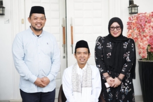 Safari Dakwah di Kotamobagu, Ustadz Abdul Somad Kunjungi Keluarga Rahman Salehe-Mamonto