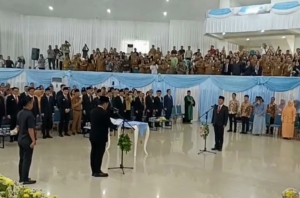 Resmi Jabat Sekprov, Tahlis Gallang Hadapi Tantangan Berat Reformasi Birokrasi Sulut