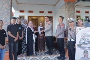 Sambut Hari Bhayangkara ke-80, Kapolres Kotamobagu Anjangsana ke Purnawirawan, Warakawuri dan Personel Sakit Menahun