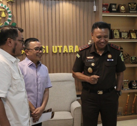 Kajati Sulut dan Stefanus Liow Perkuat Program Jaga Desa