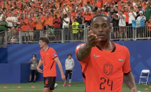 Prediksi Ambruk, Belanda Permalukan Swedia dengan Pesta Lima Gol