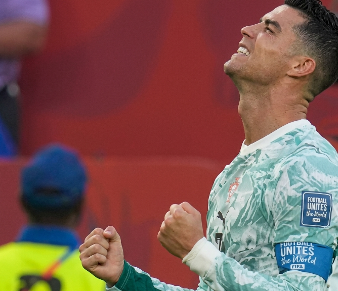 Ronaldo Bangkit, Ramos Menghukum Kroasia di Injury Time