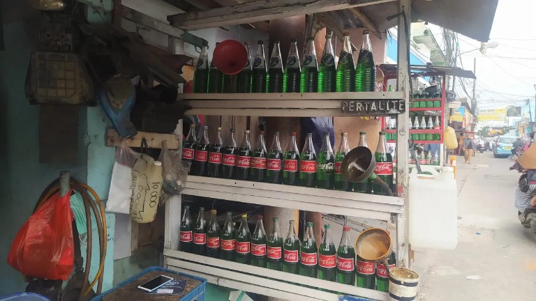 BBM Pertalite Langka, Pedagang Eceran Raup Untung hingga Rp14 Ribu per Liter, Warga Kotamobagu Desak Polisi Tindak Mafia BBM