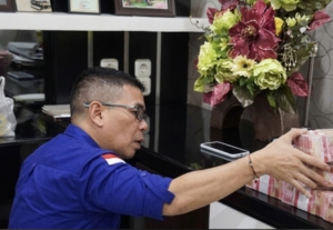 Rumah Bos IT Center Digeledah, Kejati Sulut Sita Uang Rp18 Miliar dan Emas dalam Kasus Tambang HWR