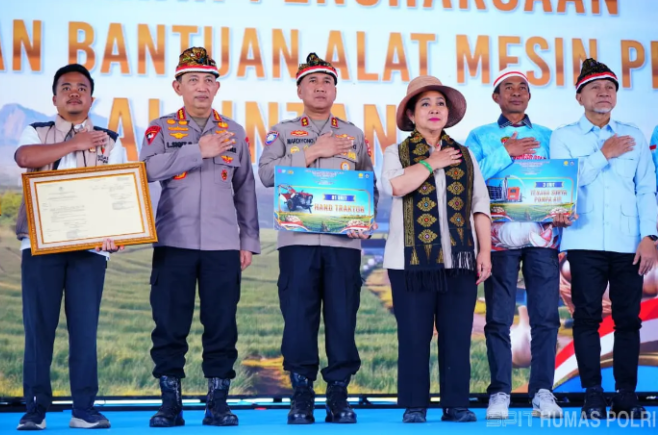 Polri Raih Rekor MURI Penanaman Bawang Putih Serentak di Lahan 279,53 Ha