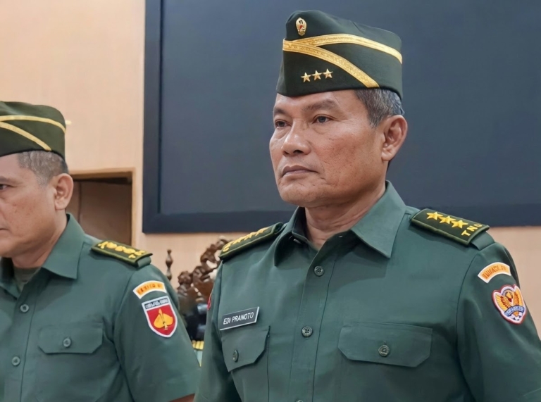 Pernah Pimpin Kopassus dan Jadi Pangdam Eks Ajudan Jokowi Dituntut 10 Tahun