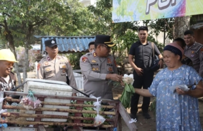 Kapolres Kotamobagu AKBP Abdul Kholik Tunjukkan Keteladanan Lewat Aksi Humanis Bersama Masyarakat